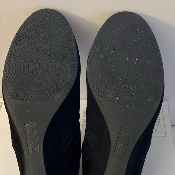 Women’s black faux-suede wedge bootie (size 6-6.5 US) - Picture 4 of 7